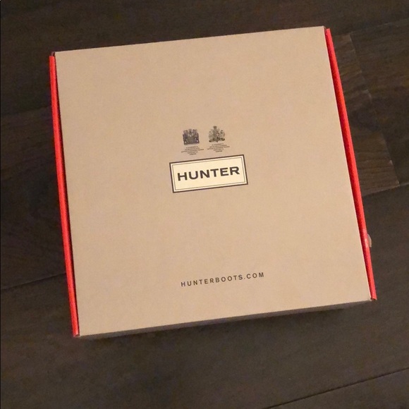 Brand new w/ original box and wrapping kids hunter - Picture 8 of 8